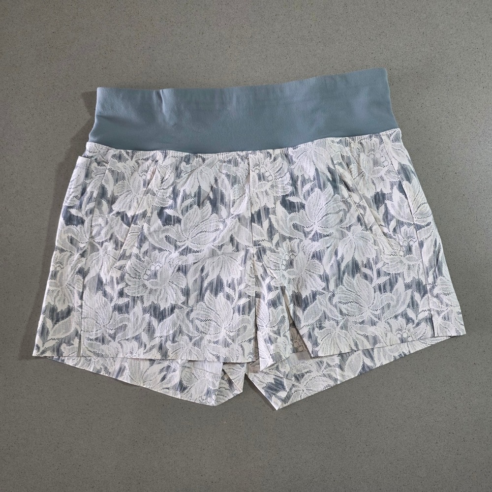 Athleta Trekkie North Shorts Grey Floral Lace Print Size 10 Active Hiking Travel